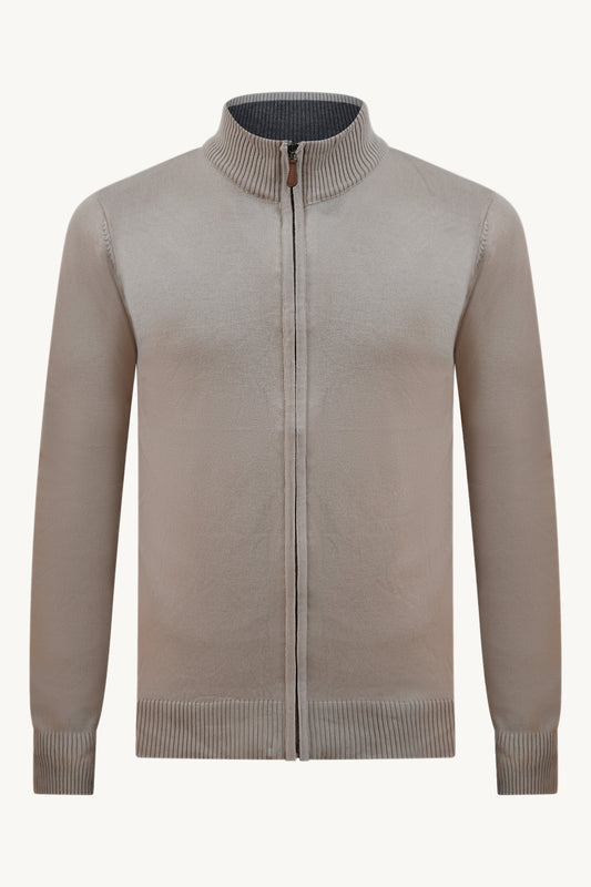 BEIGE STRICKWESTE MIT ZIPPER – BRAUNER KRAGEN